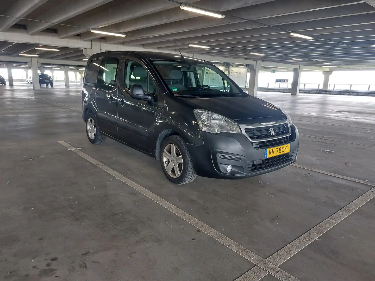 Peugeot Partner Partner 120 1.6 BlueHDi L1Pr Grijs - 2