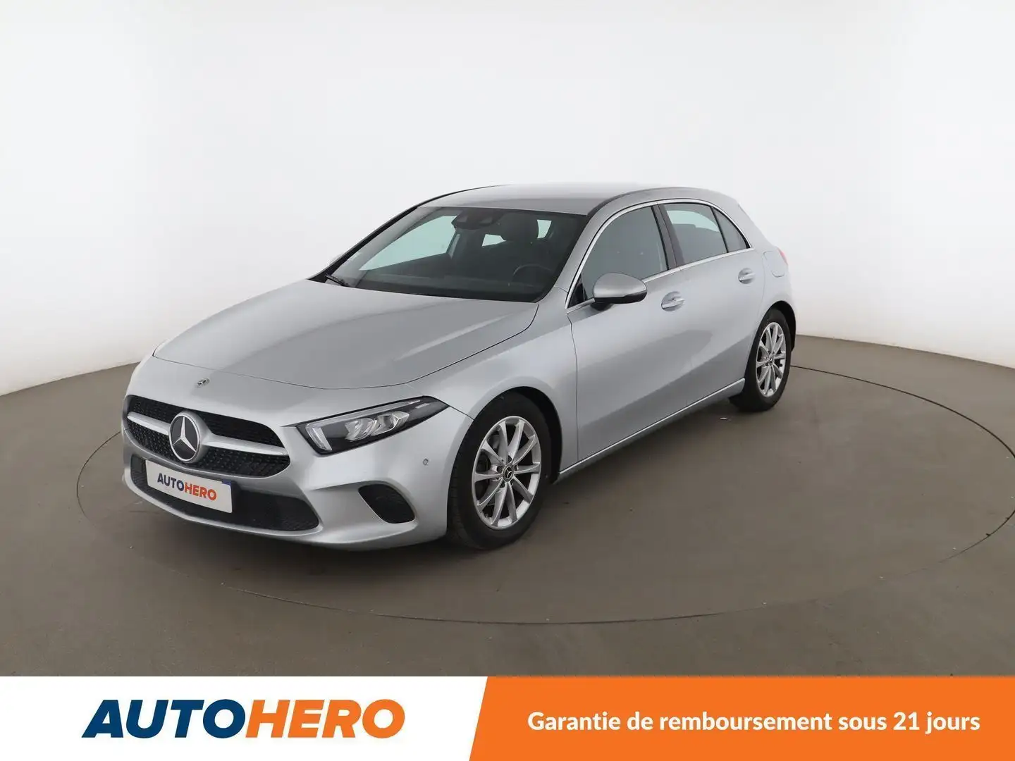 Mercedes-Benz A 180 180 Progressive Line 7G-DCT Gris - 1