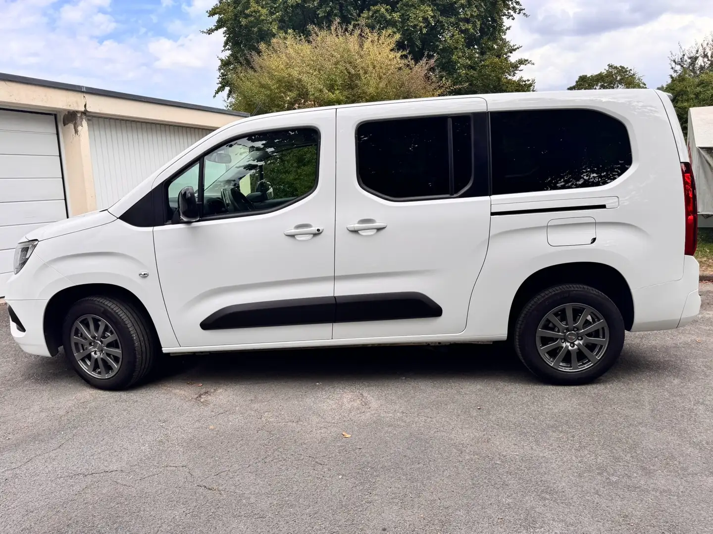 Opel Combo Life Combo Life XL 1.5 D Start/Stop Elegance Weiß - 1