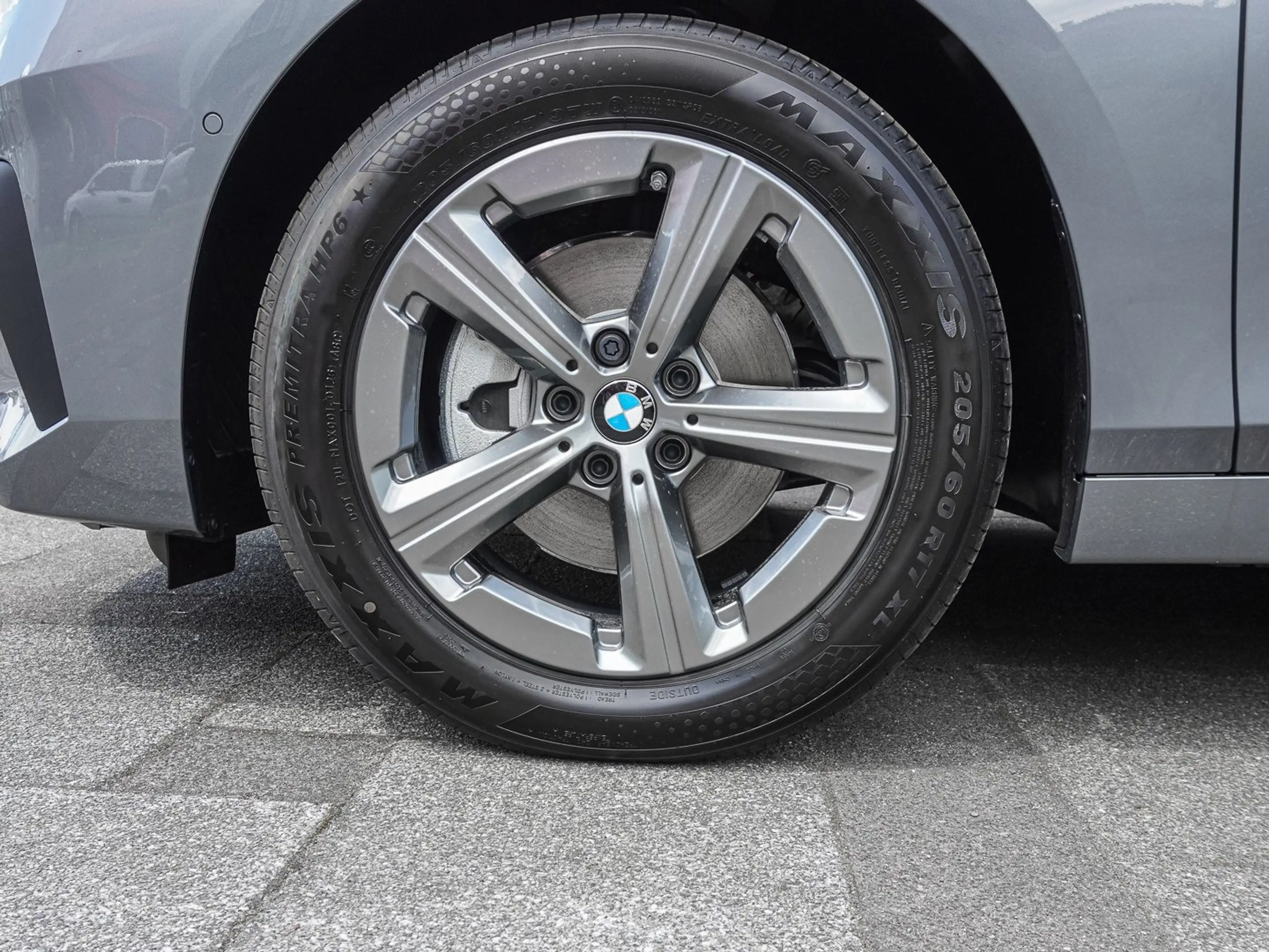 BMW 220 i Active Tourer PANO ACC RFK NAVI LED DAB LM — photo 3