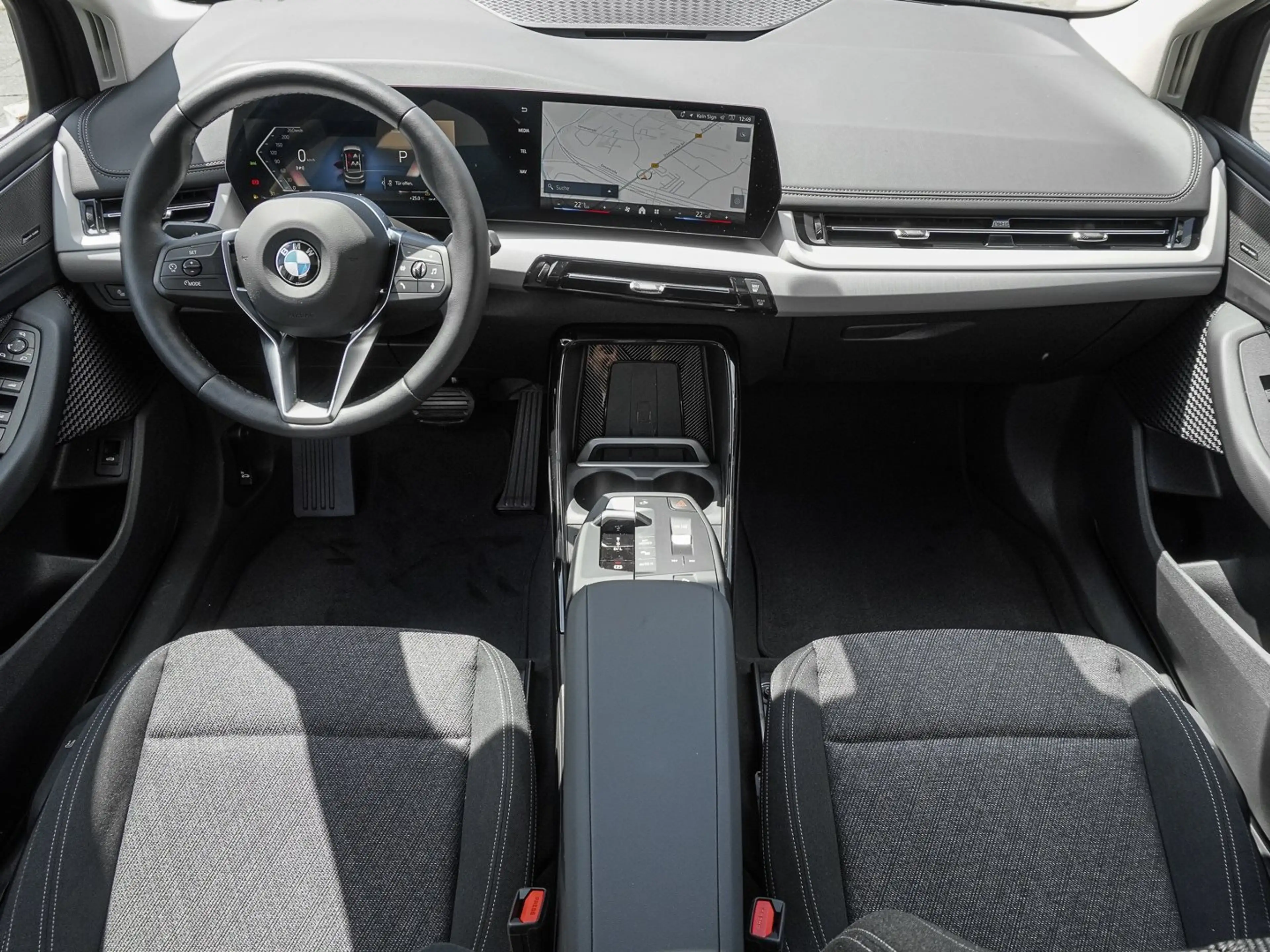 BMW 220 i Active Tourer PANO ACC RFK NAVI LED DAB LM — photo 7