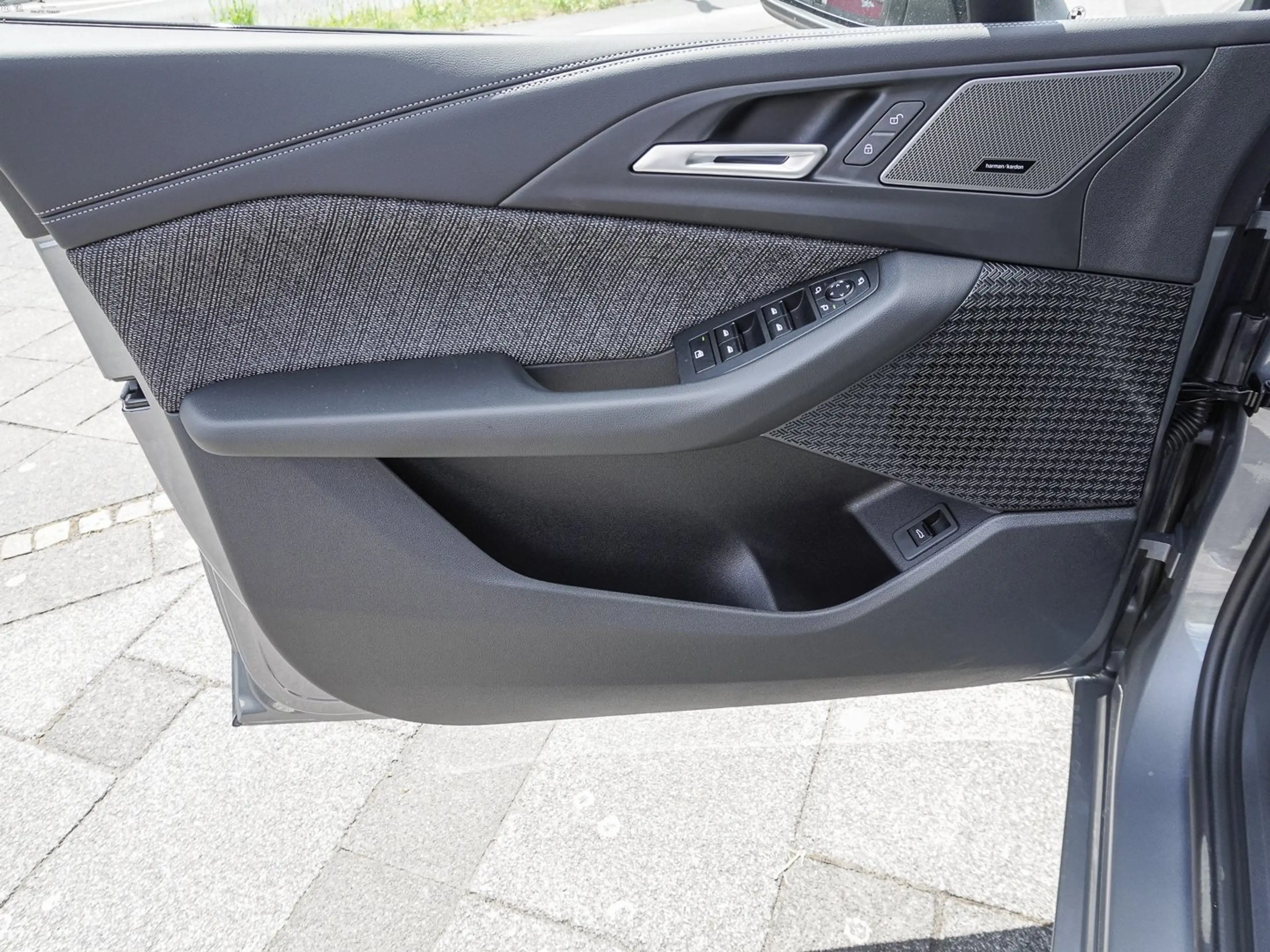 BMW 220 i Active Tourer PANO ACC RFK NAVI LED DAB LM — photo 15
