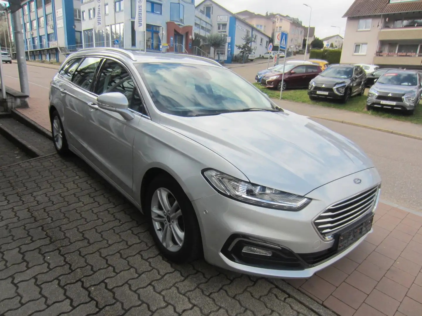 Ford Mondeo 2,0 EcoBlue110kW Titanium Turnier Auto/LED Argento - 2