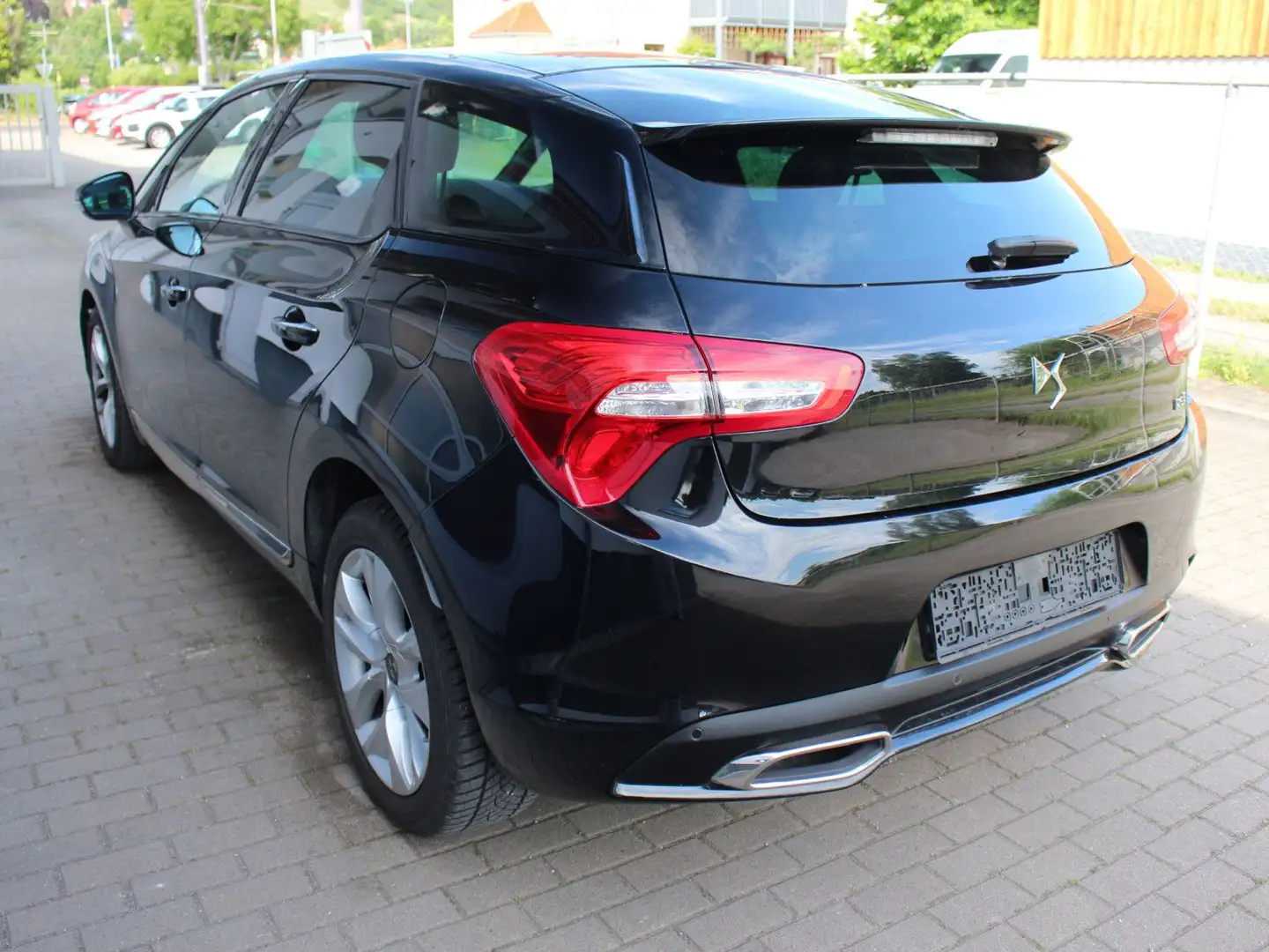 DS Automobiles DS 5 BlueHDi 180 AT S/S Kamera Leder Navi SHZ RS Fekete - 2