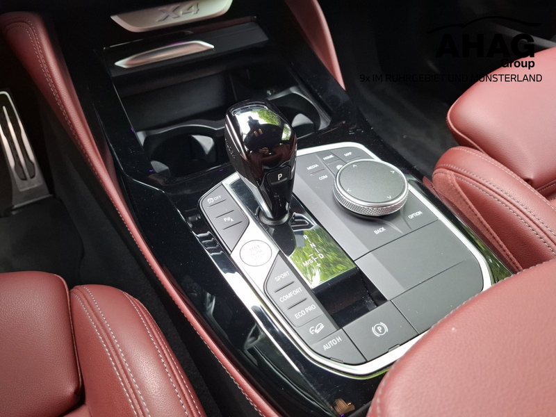 BMW X4 xDrive30i — photo 10