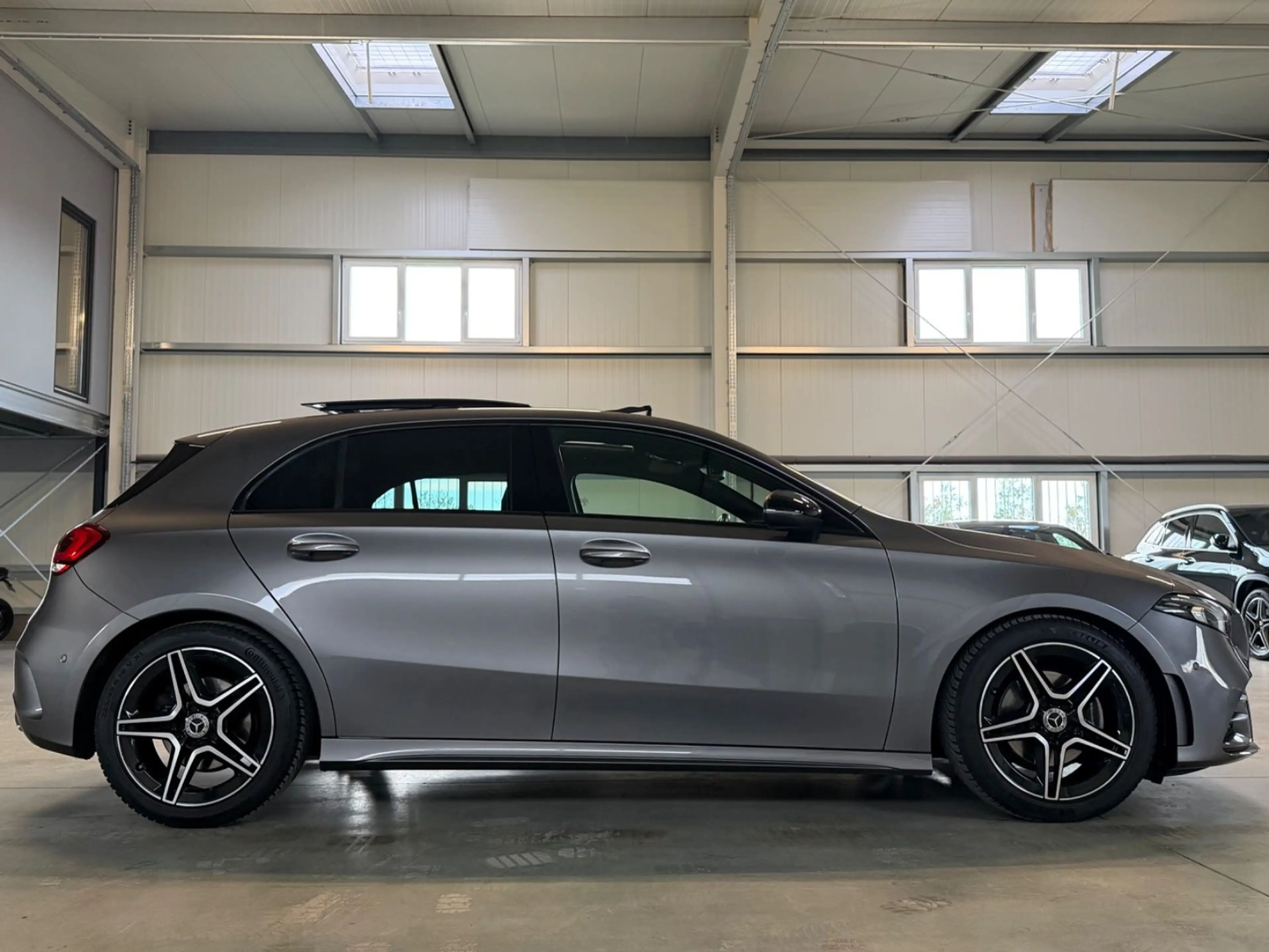 Mercedes-Benz A 200 AMG Pano Burmester Wide Kamera Night 1.Hd — photo 4