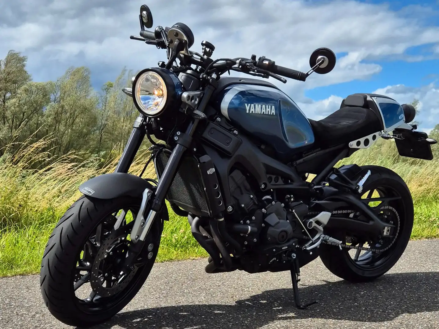 Yamaha XSR 900 Blau - 1