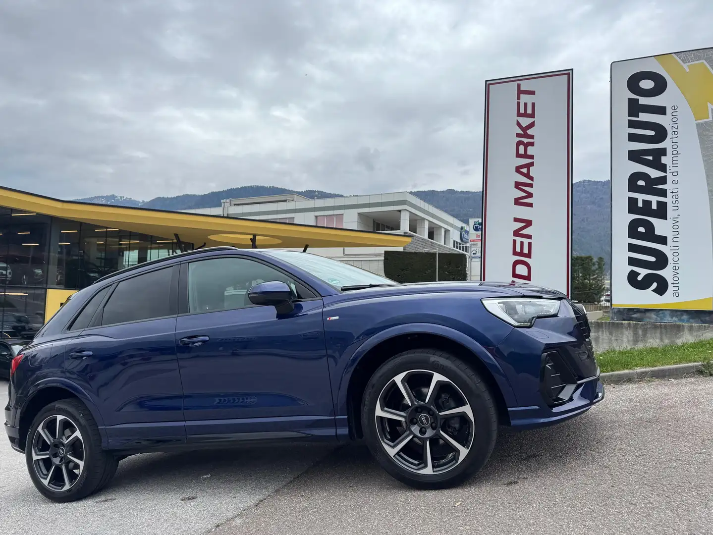 Audi Q3 35 2.0 tdi S line edition quattro s-tronic Blauw - 2