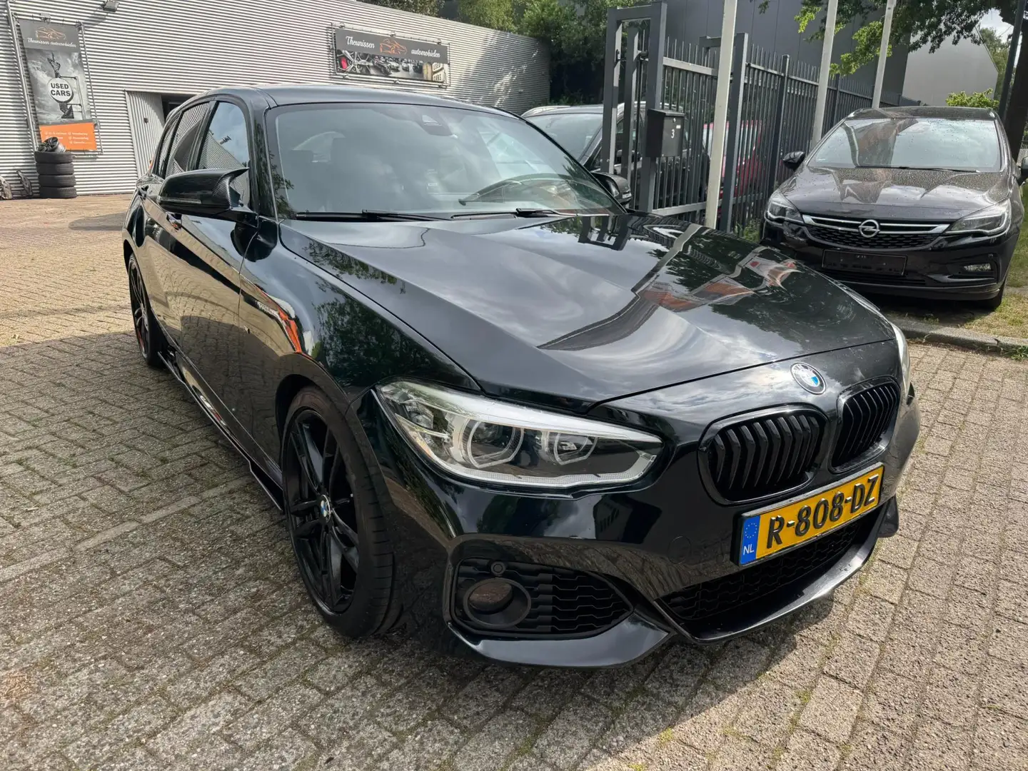 BMW 118 1-serie 118i M-Edition Sport Line Shadow High Exec Noir - 2