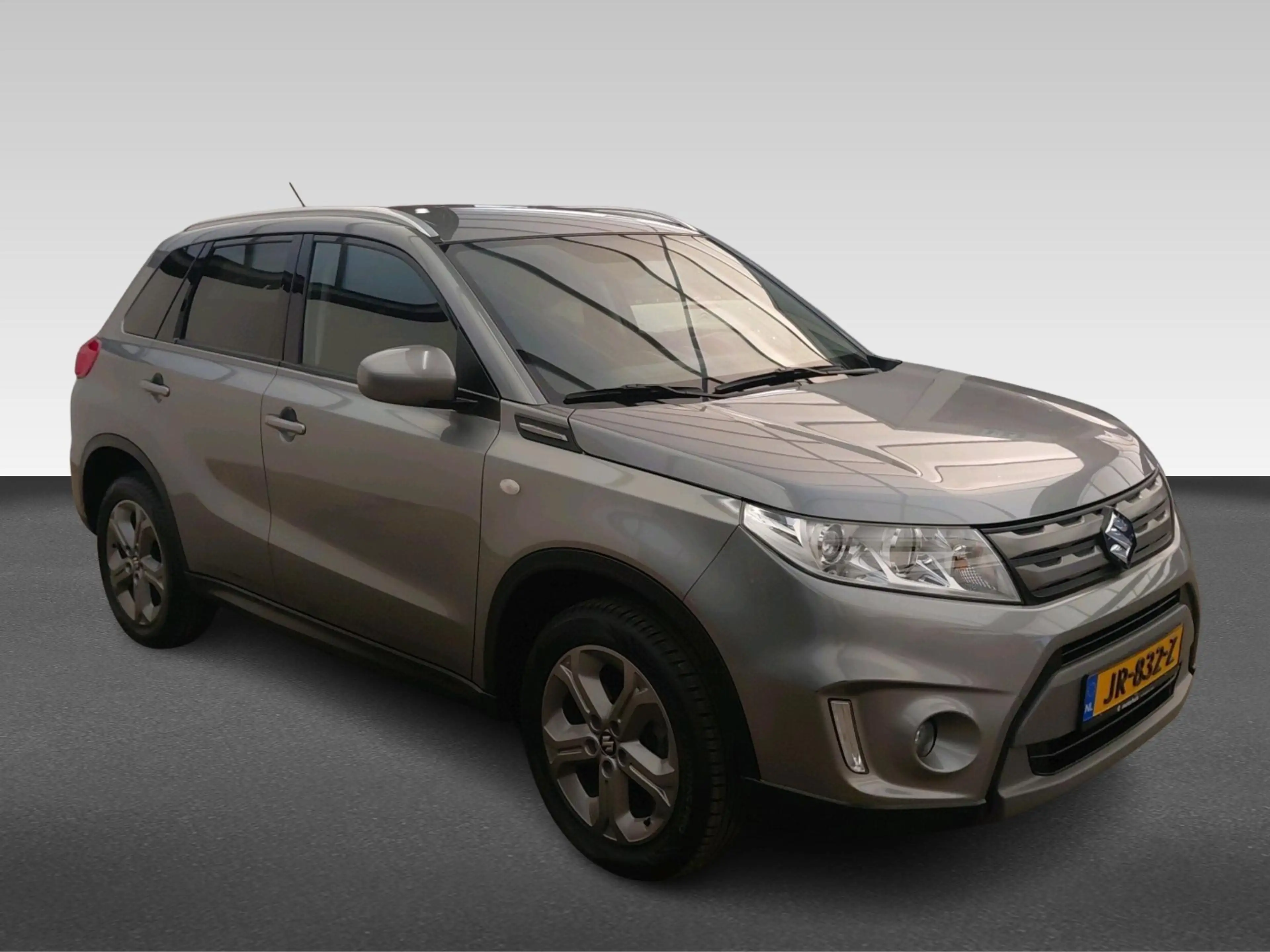 Suzuki Vitara 1.6 Exclusive — photo 5