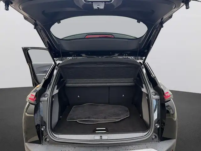 Peugeot 2008 view 9