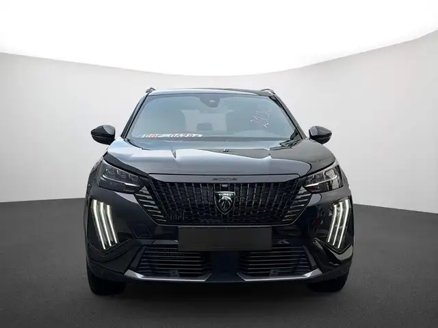 Peugeot 2008 view 3
