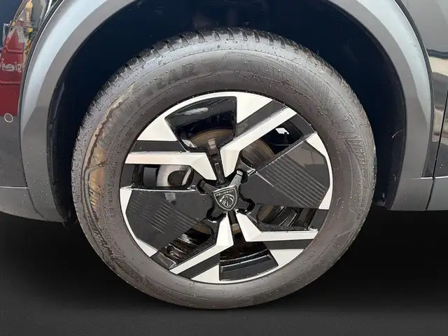Peugeot 2008 view 10