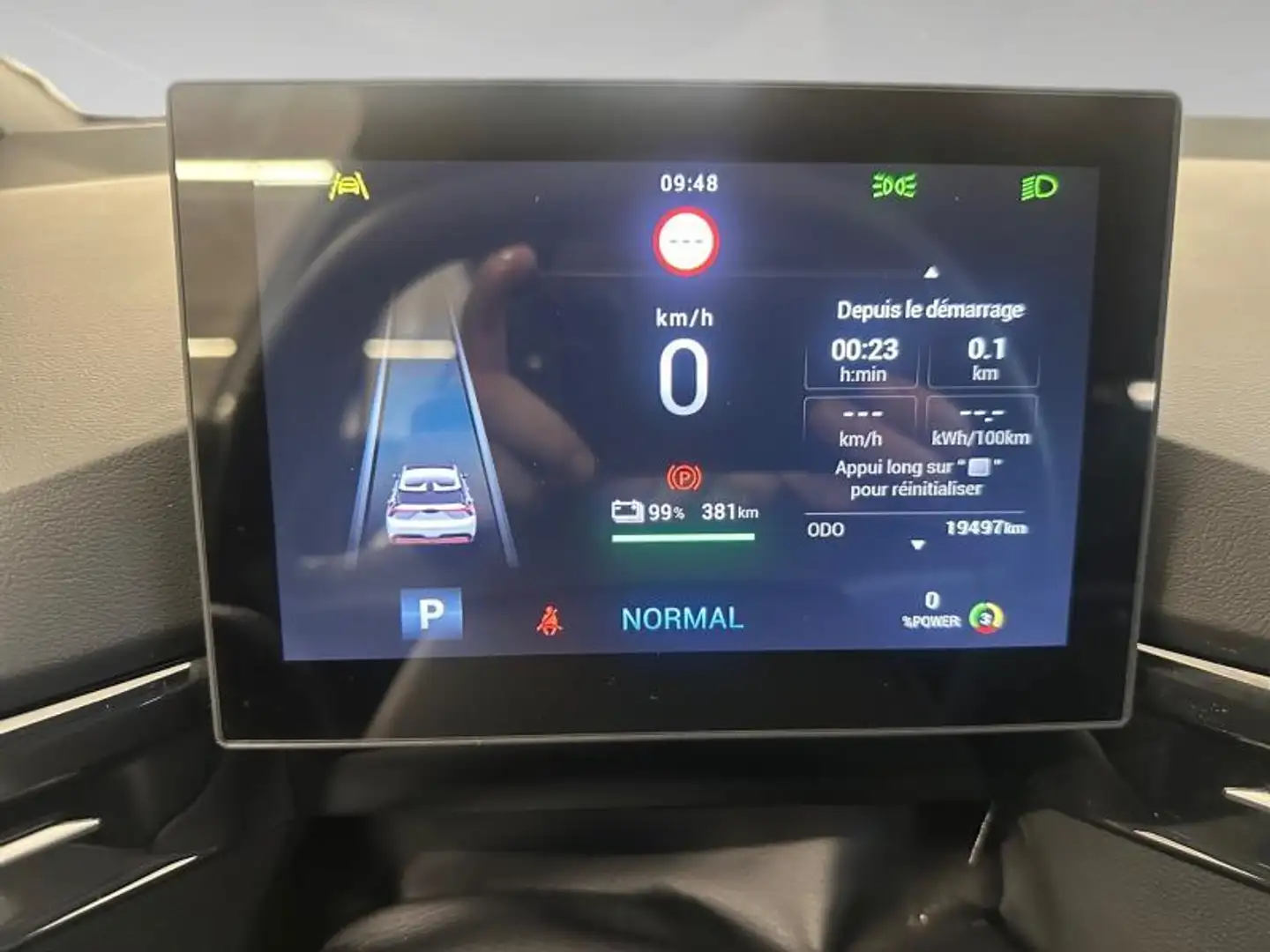 MG MG4 STANDARD Blanc - 2