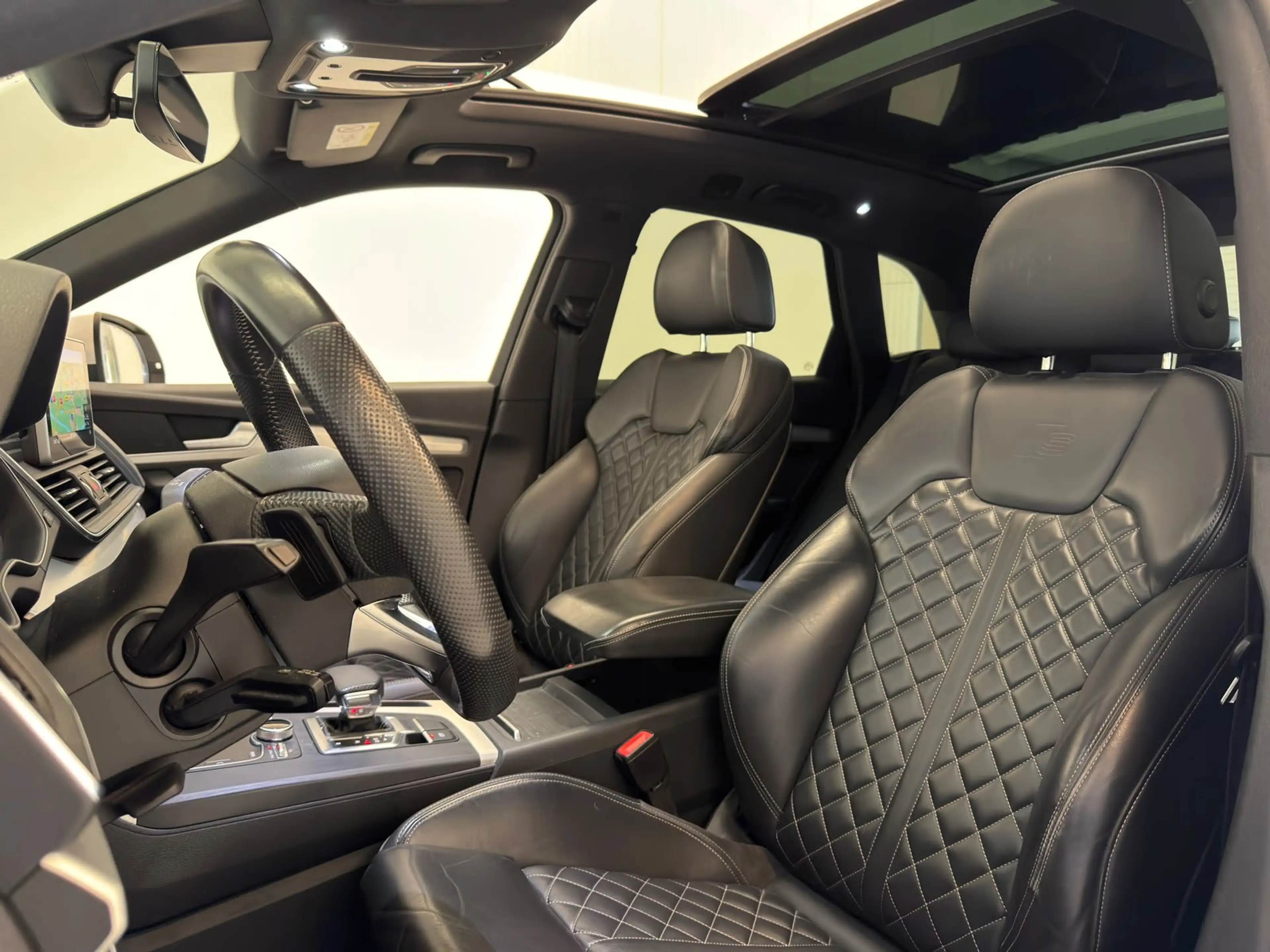 Audi Q5 3.0 TDI Quattro Sport S Line Black Edition / Pano — photo 7