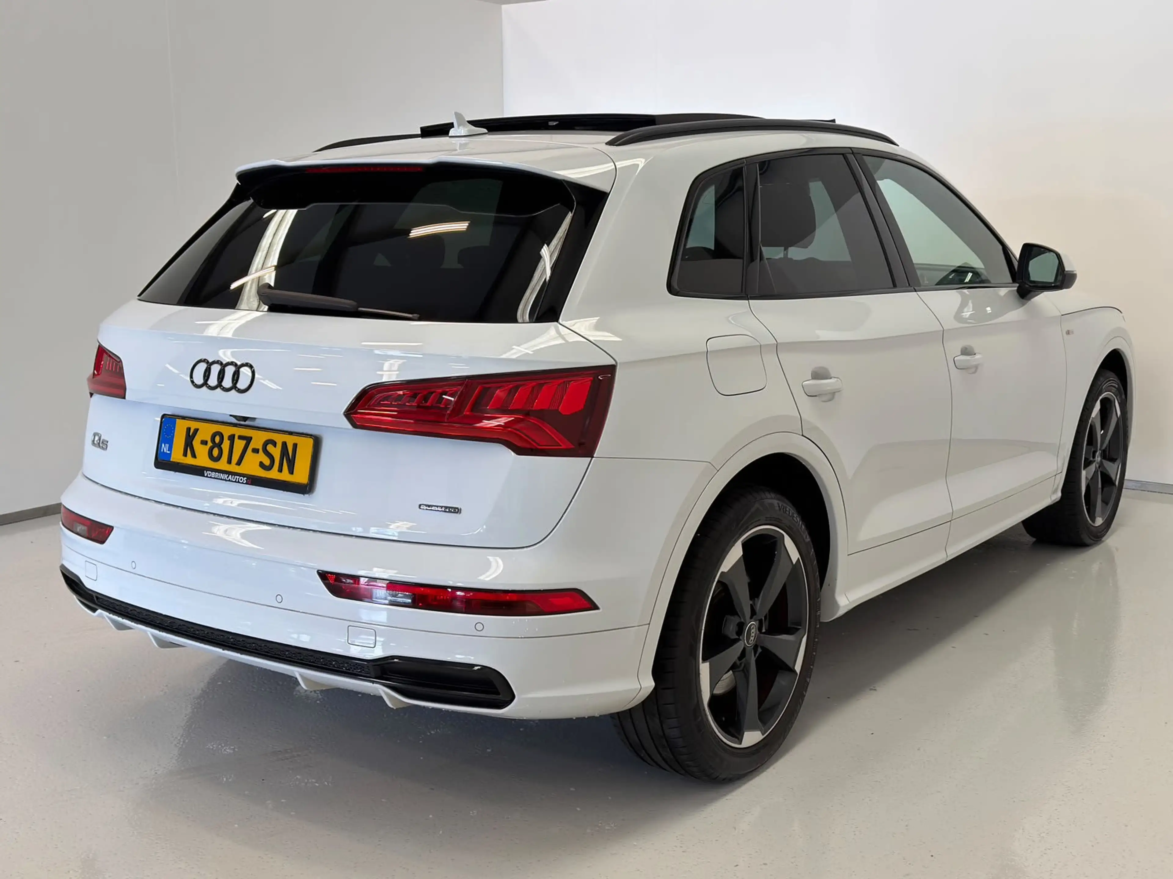 Audi Q5 3.0 TDI Quattro Sport S Line Black Edition / Pano — photo 5