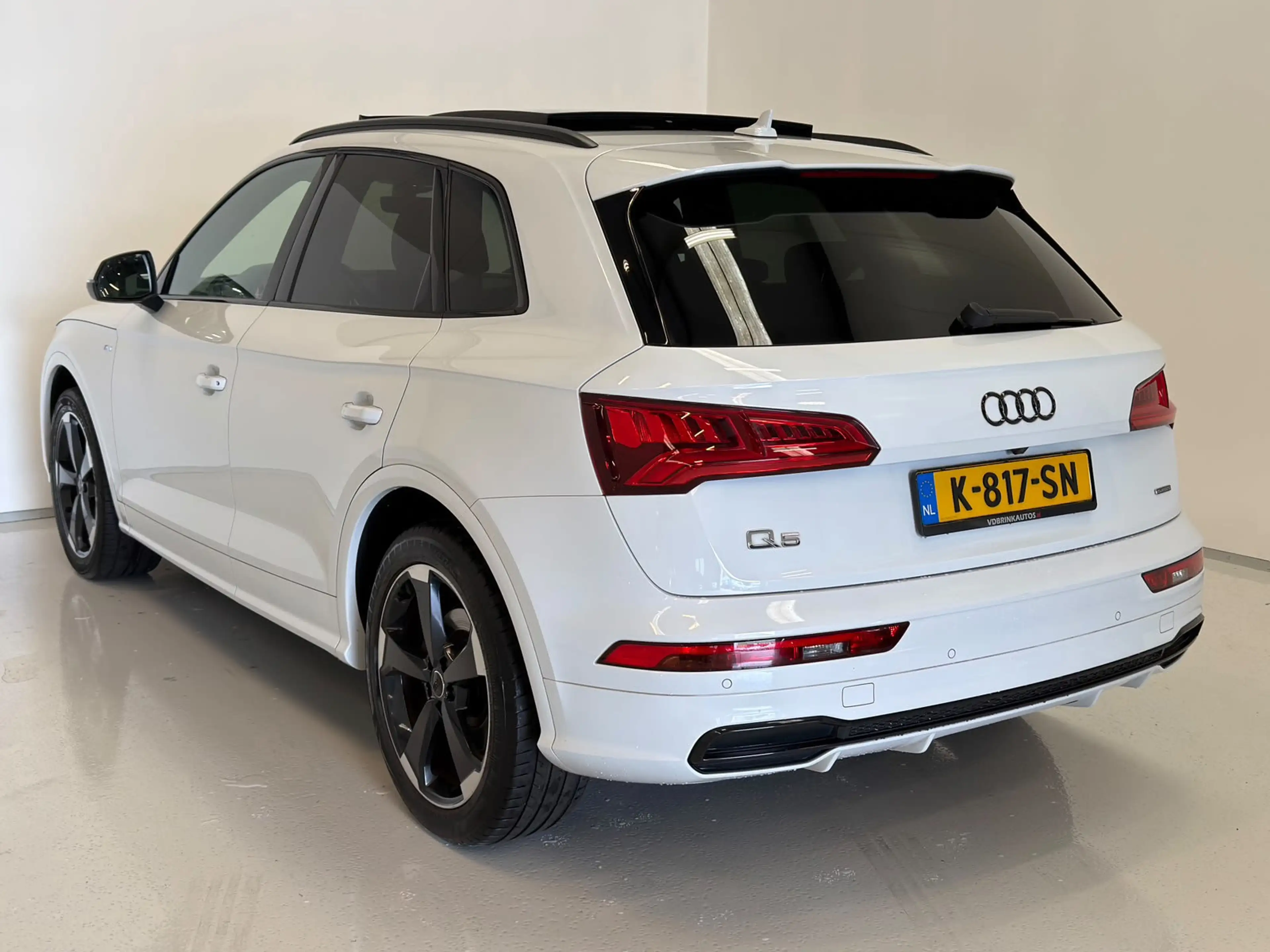 Audi Q5 3.0 TDI Quattro Sport S Line Black Edition / Pano — photo 4