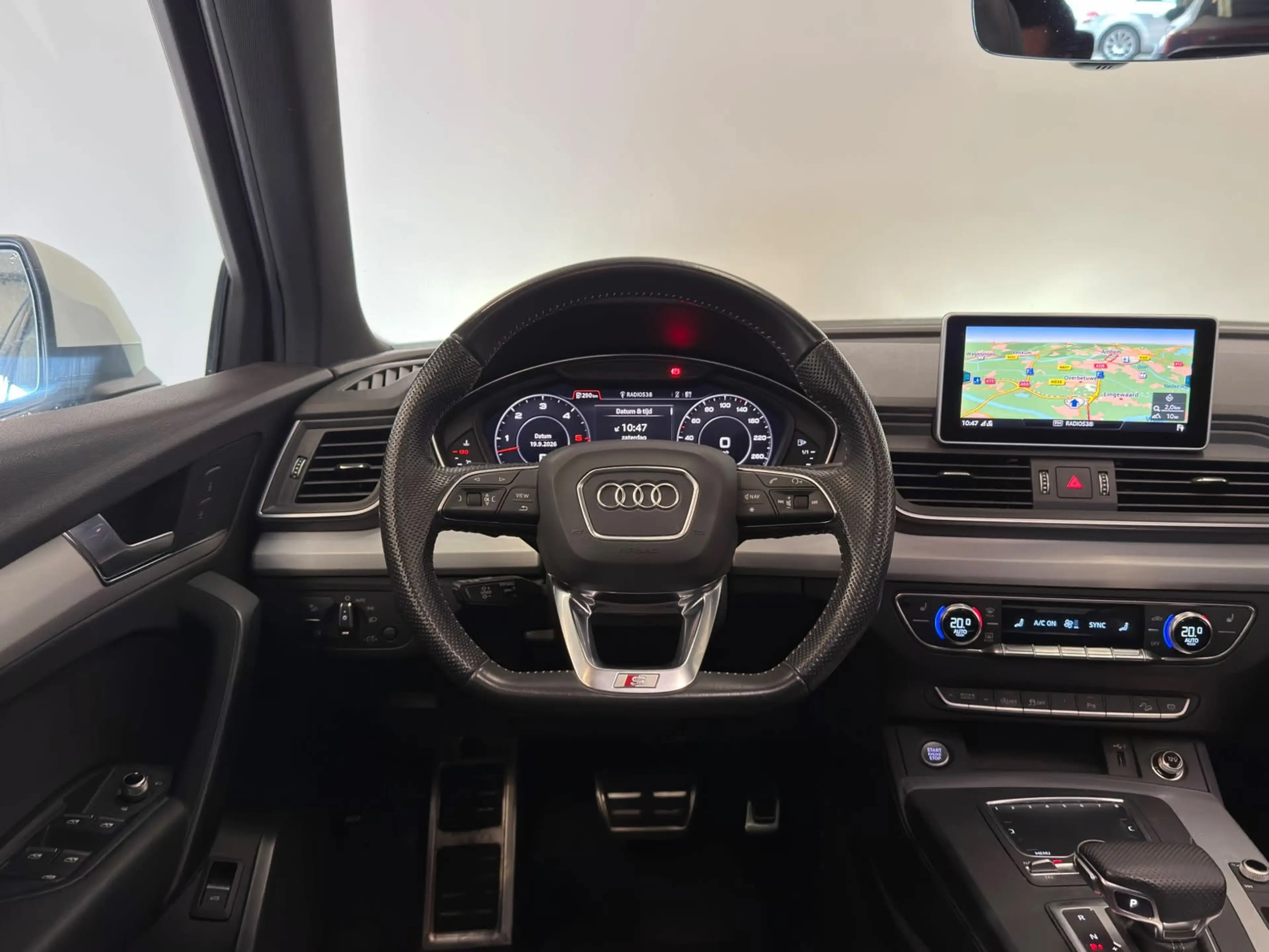 Audi Q5 3.0 TDI Quattro Sport S Line Black Edition / Pano — photo 11