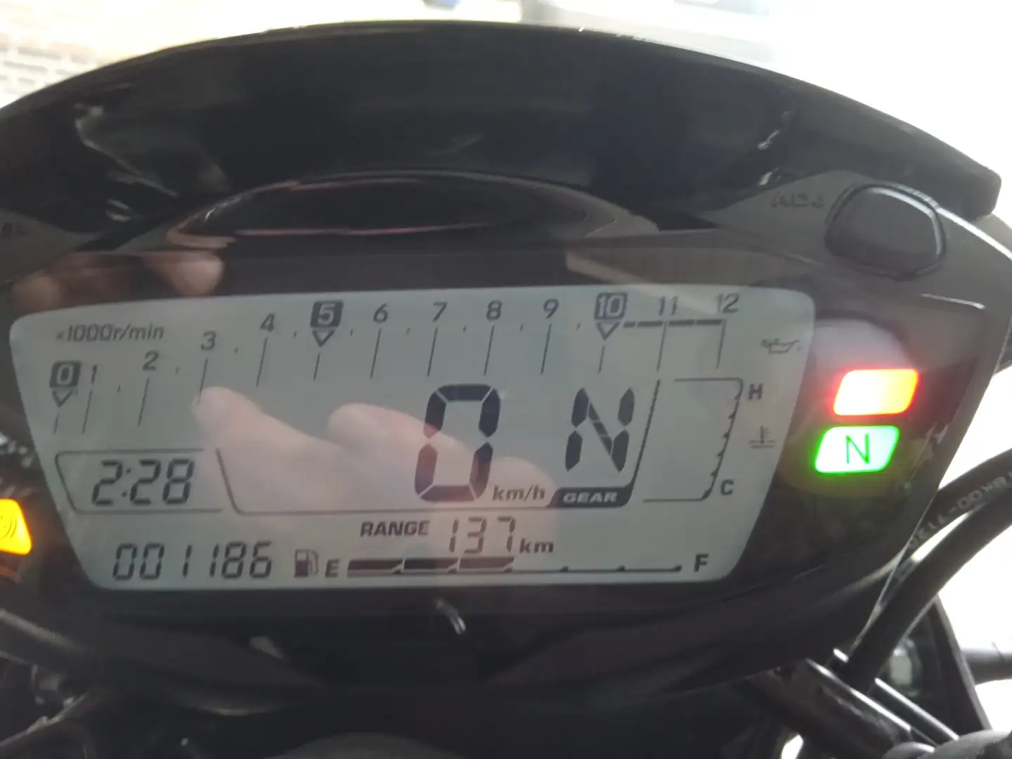 Suzuki SV 650 Noir - 2