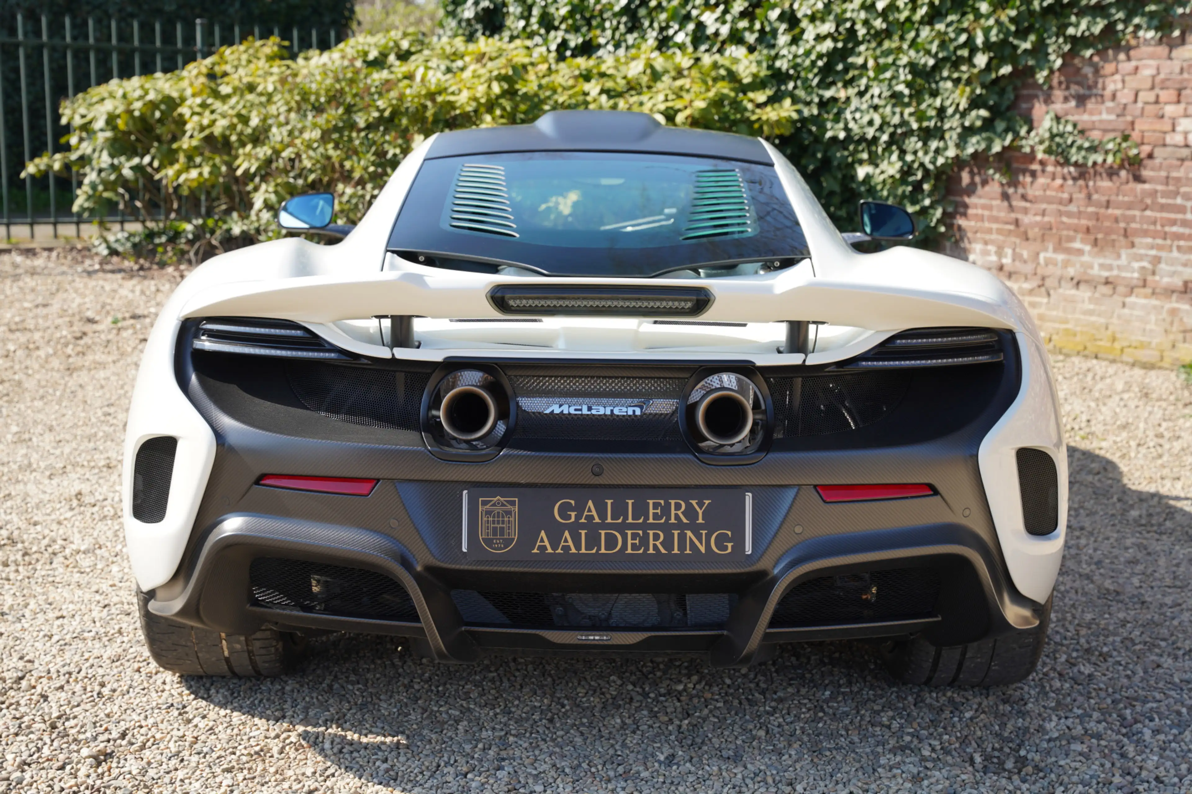 McLaren 675LT "MSO" V8 3.8 DELIVERY MILEAGE!!! Carbon hood and r — photo 10