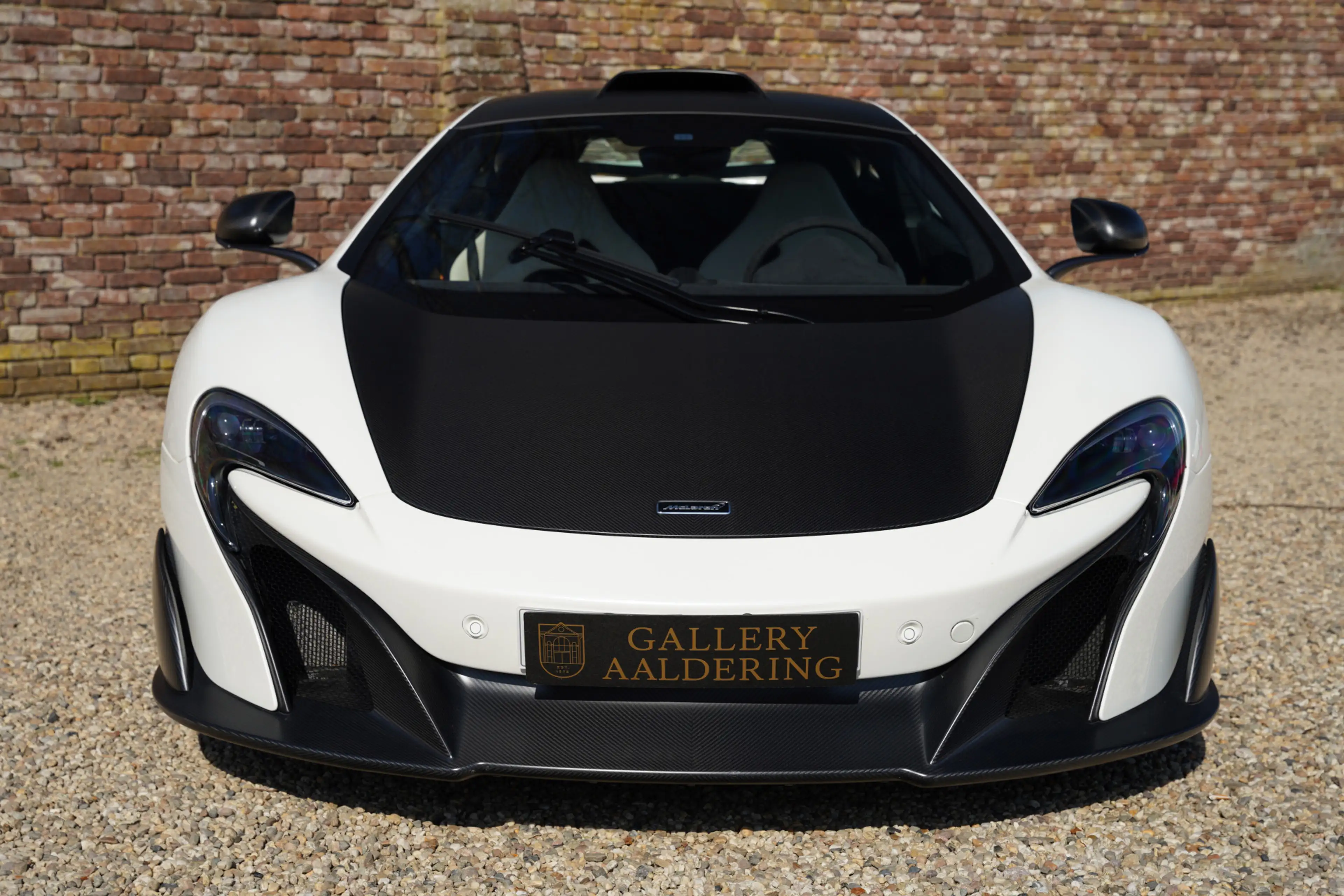 McLaren 675LT "MSO" V8 3.8 DELIVERY MILEAGE!!! Carbon hood and r — photo 7