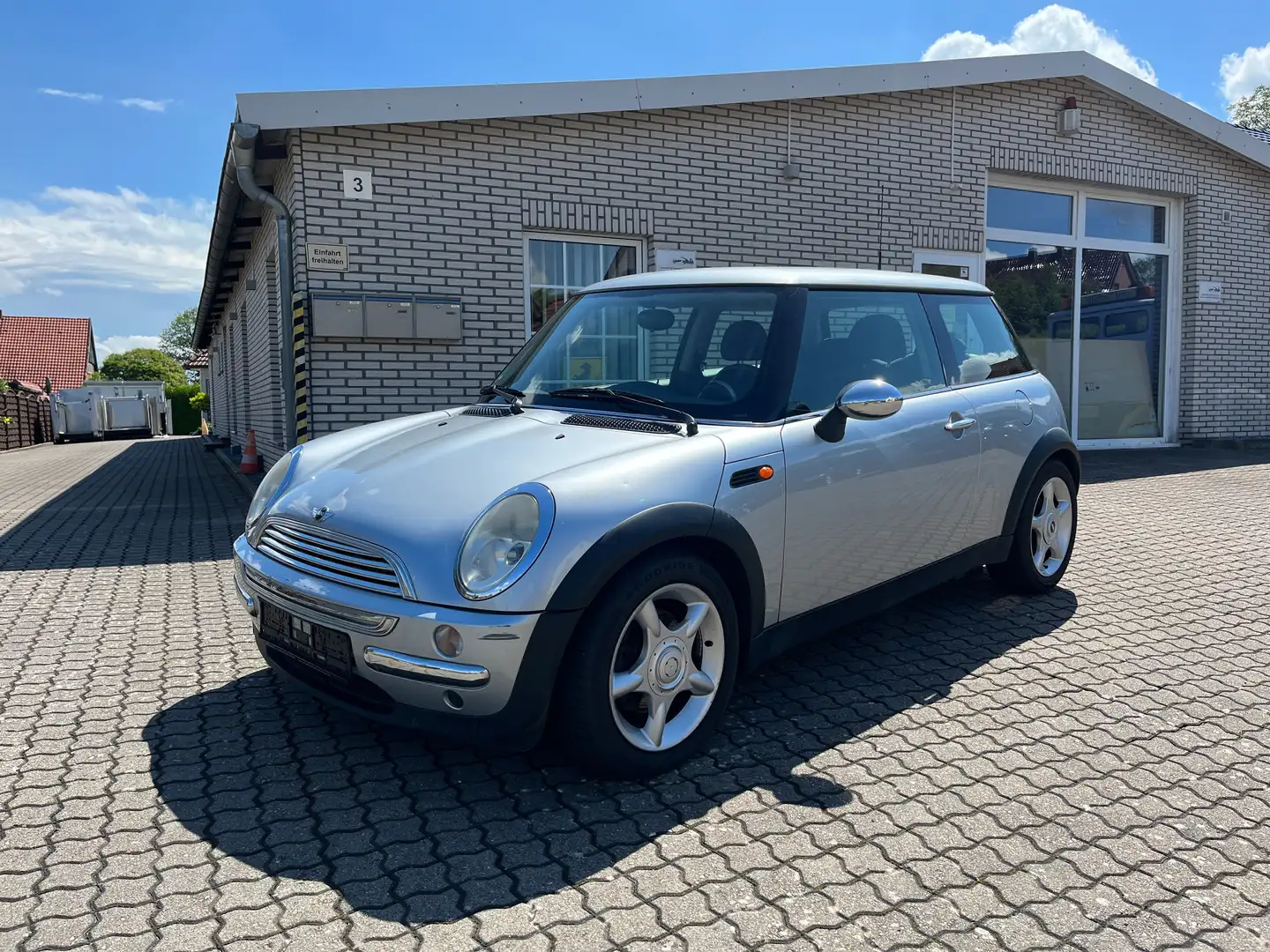 MINI One 2. HAND FÄHRT SUPER ALU ABS REIFEN TOP R/CD ZV Silber - 1