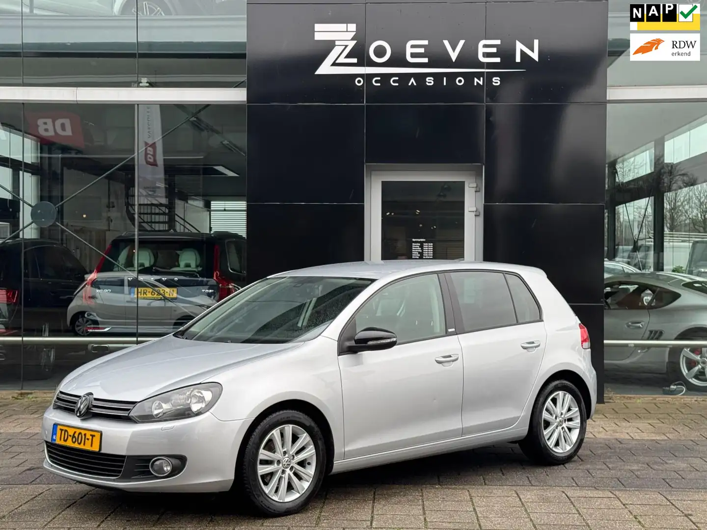 Volkswagen Golf 1.2 TSI Highline BlueMotion !!!Nieuwe Distributiek Szary - 1