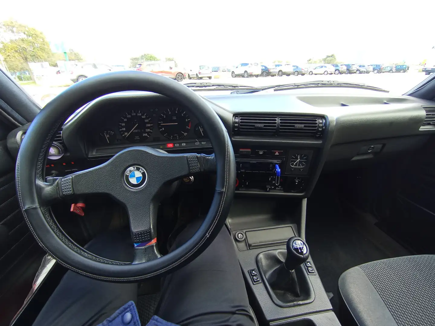 BMW 318 318i - 2