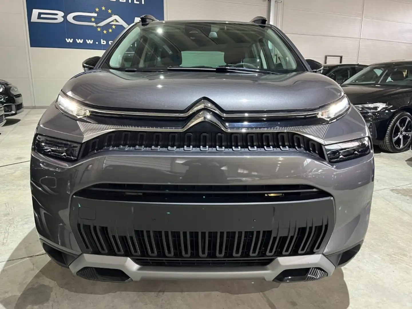 Citroen C3 Aircross 1.2 T 110CV S&S Shine Pack/NAVI/FULL LED/OK NEOPAT Šedá - 2
