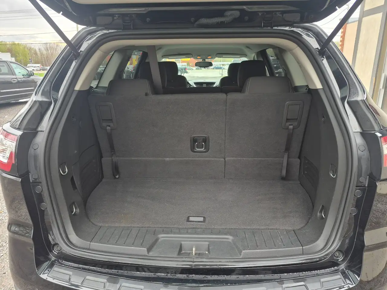 Chevrolet Traverse снимка Chevrolet Traverse