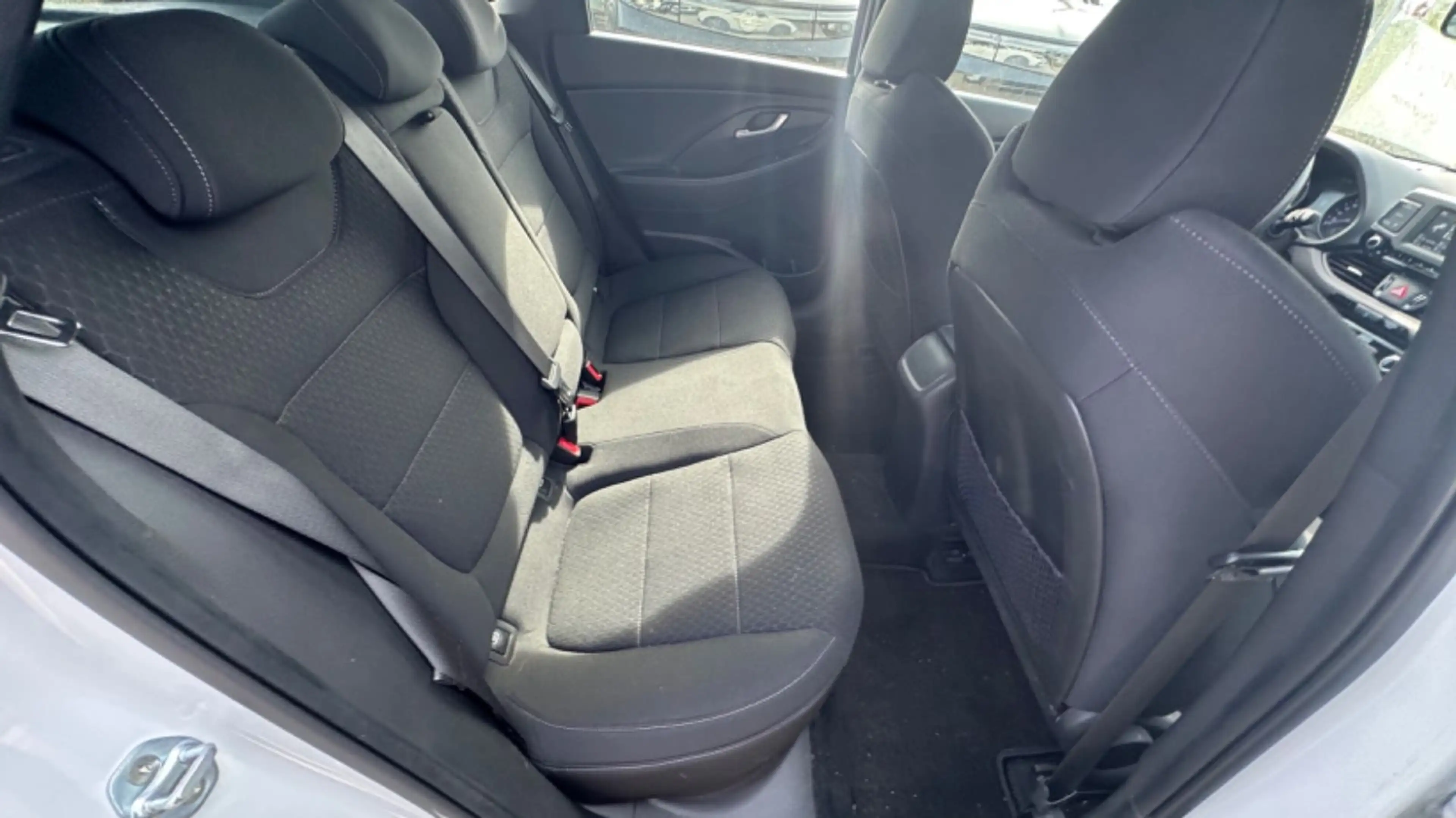 Hyundai i30 N Line ***Getriebe oder Kupplungsschaden*** — photo 11