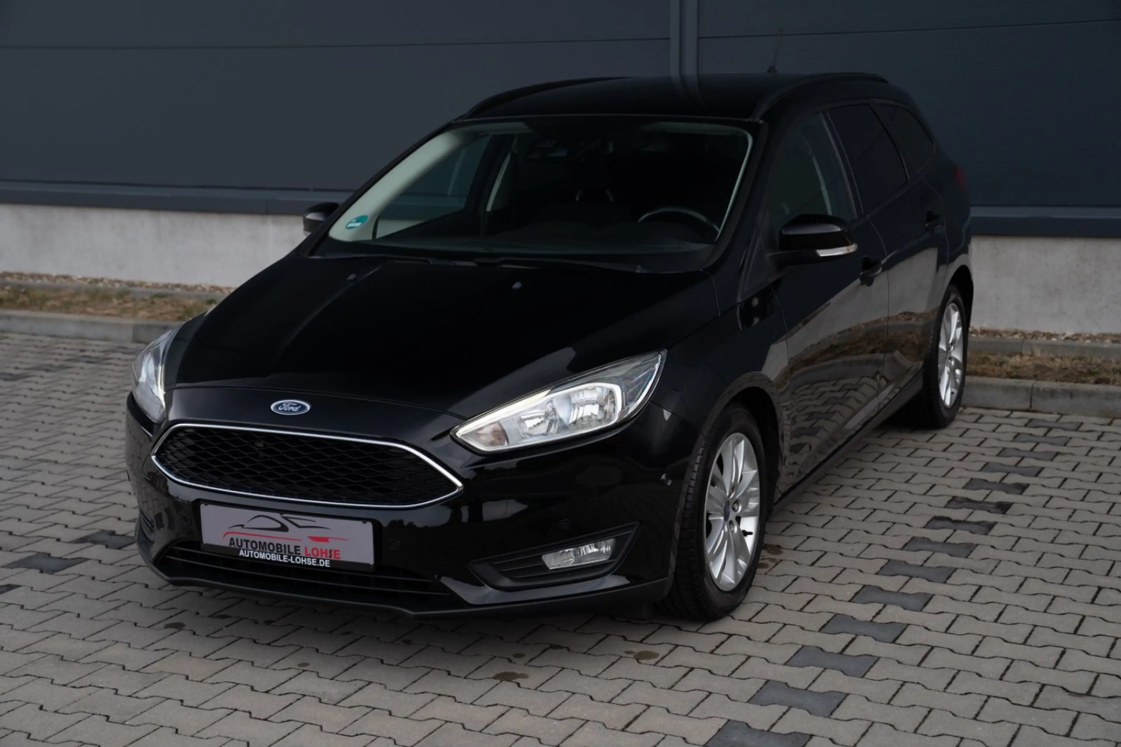 Ford Focus Turnier Business*2. HAND*RFK*SHZ*TEMP*NAV* — photo 2