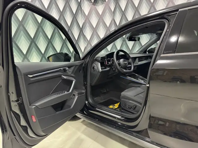 Audi A3 view 11