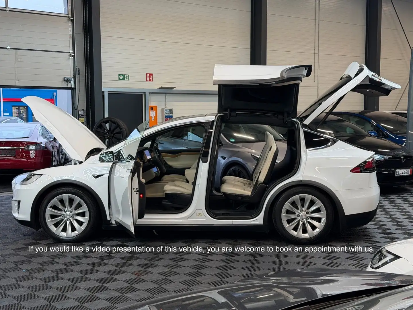 Tesla Model X MODEL X LONG RAVEN | 7 SEATER | FULL SELF DRIVE Weiß - 2