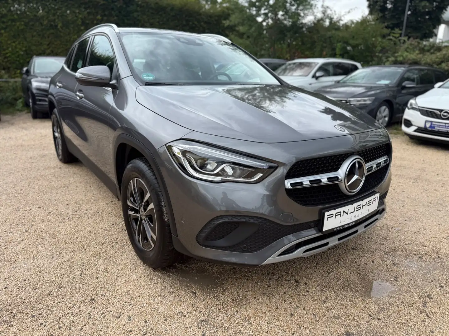 Mercedes-Benz GLA 180 GLA180d Aut Widescreen LED Navi Leder Kamera Gris - 1