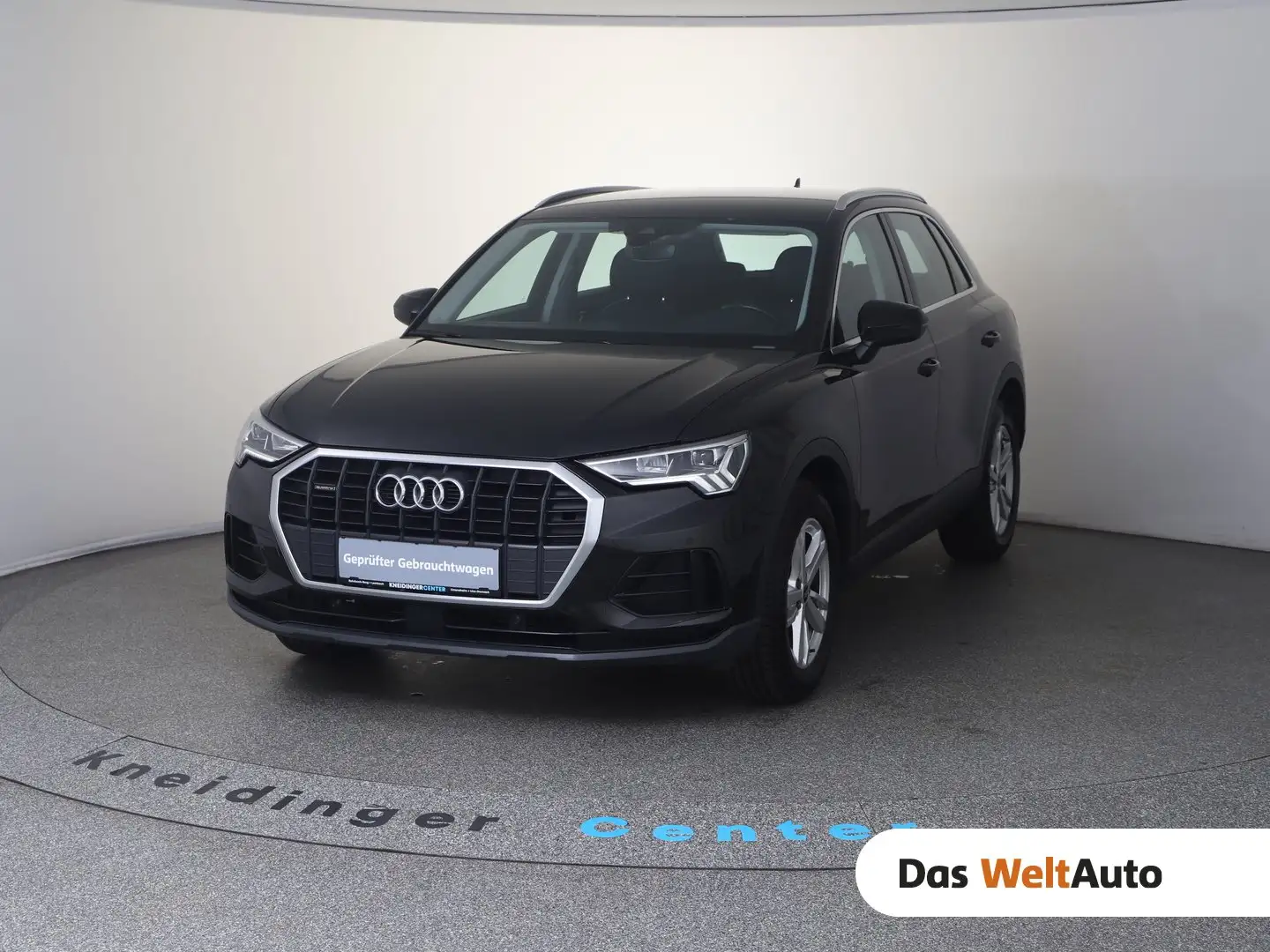 Audi Q3 35 TDI quattro intense Schwarz - 1