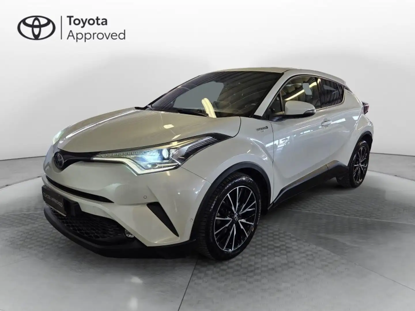 Toyota C-HR 1.8 Hybrid E-CVT Lounge Weiß - 1