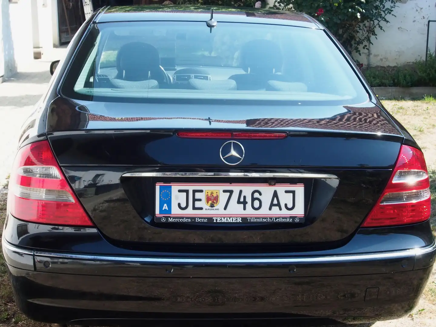 Mercedes-Benz E 220 E 220 Avantgarde CDI Sequentronic Avantgarde Schwarz - 1