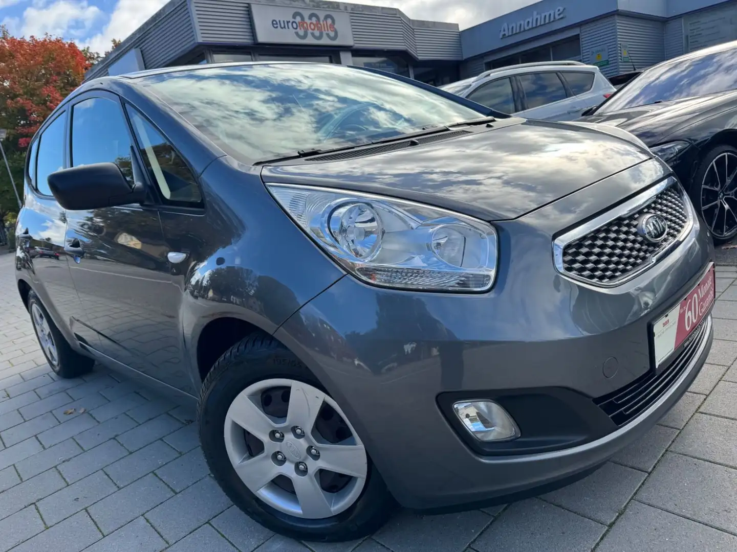 Kia Venga Vision *Sitzheizung*Klima*75tKM* Grau - 2