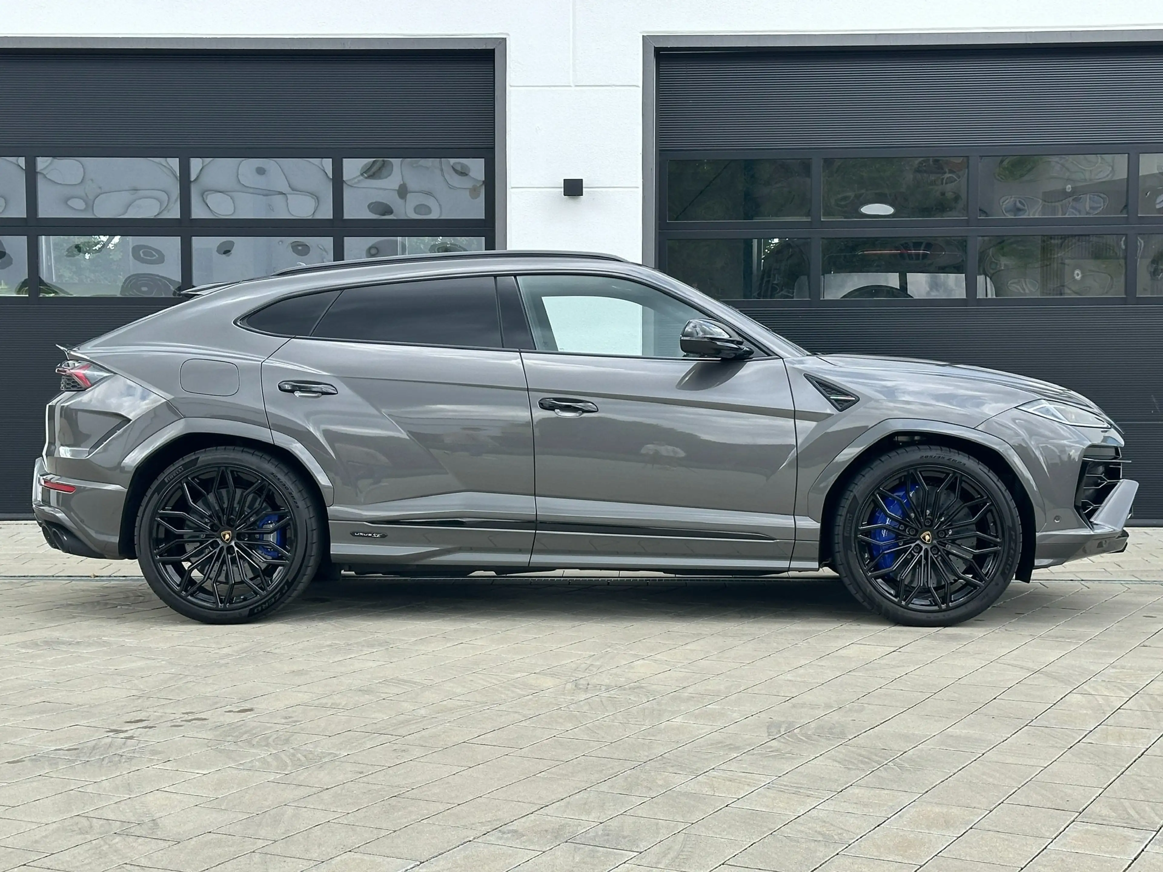 Lamborghini Urus Urus SE *STOCK*B&O*STYLE*PANO*NOW*READY — photo 8