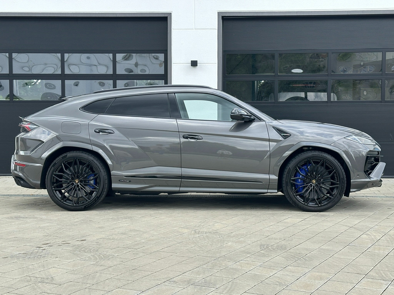 Lamborghini Urus Urus SE *STOCK*B&O*STYLE*PANO*NOW*READY — photo 8
