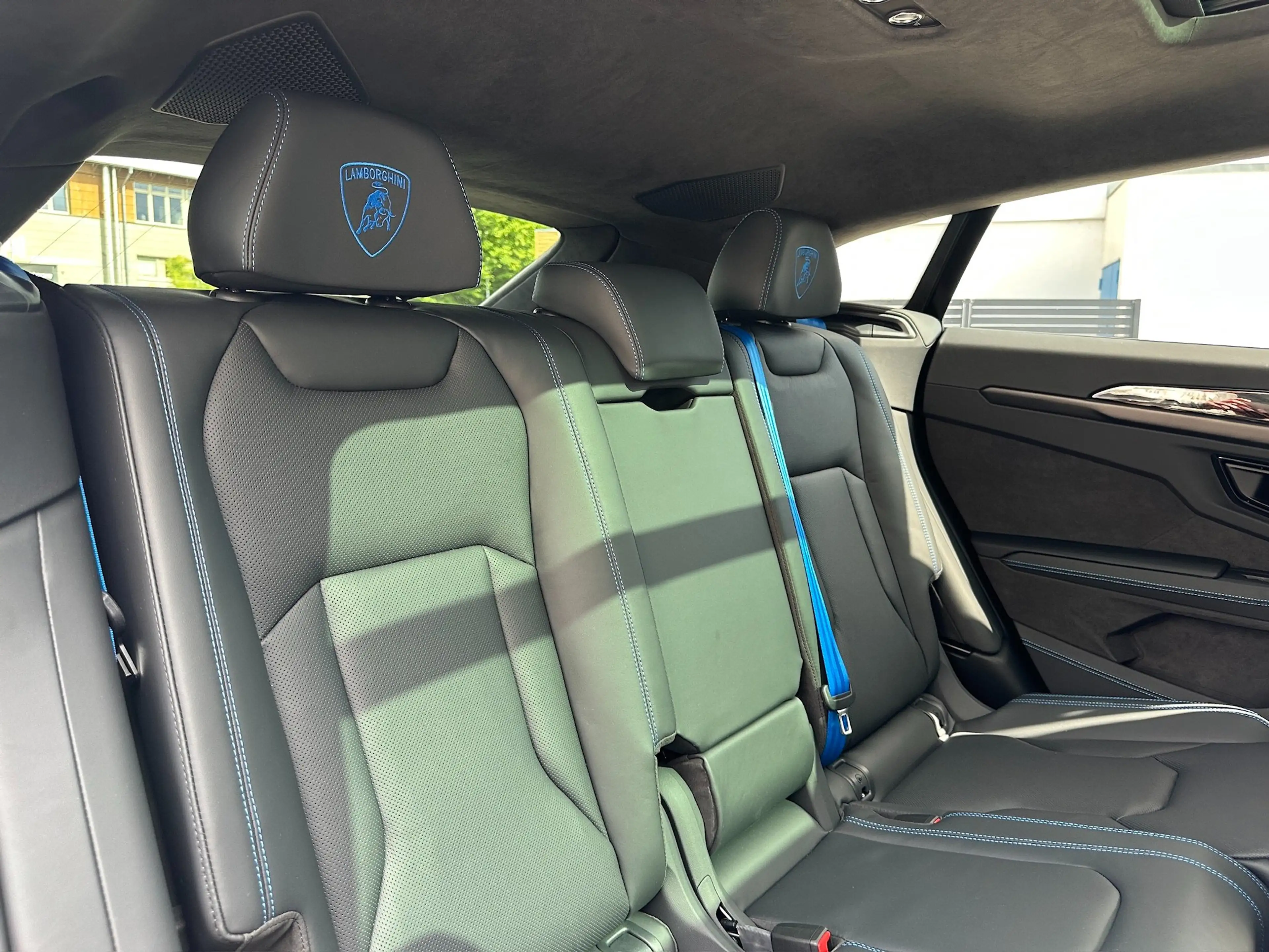 Lamborghini Urus Urus SE *STOCK*B&O*STYLE*PANO*NOW*READY — photo 14