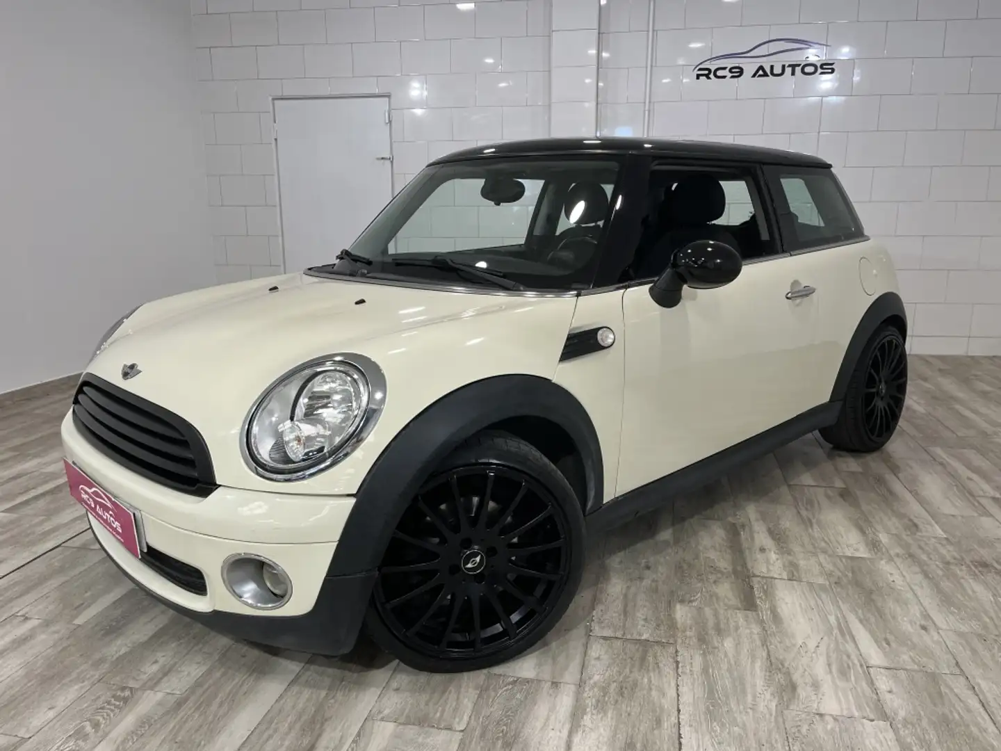 MINI Cooper Blanc - 1