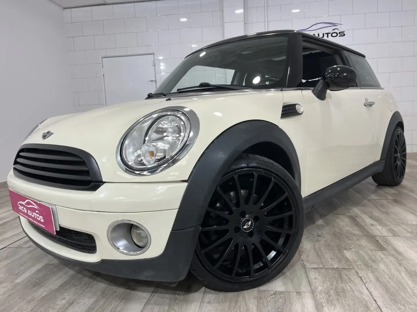 MINI Cooper Blanc - 2