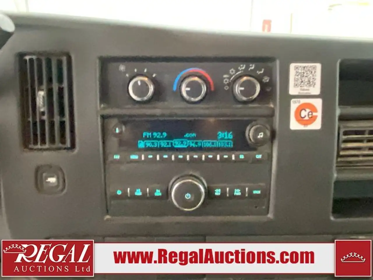 GMC Savana снимка GMC Savana