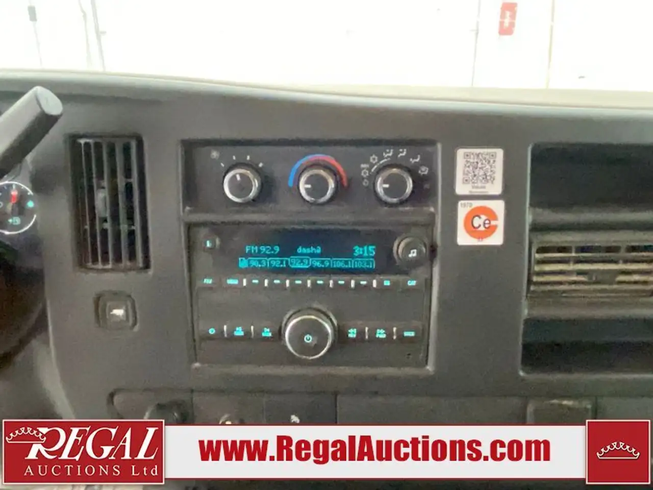 GMC Savana снимка GMC Savana