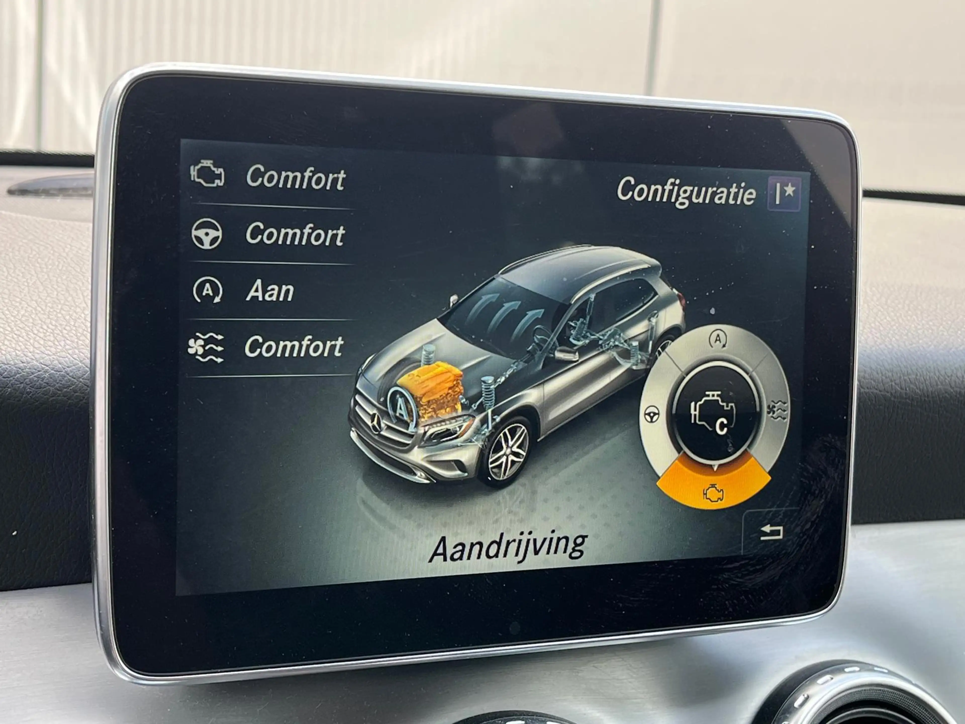 Mercedes-Benz GLA 180 Prestige AMG Automaat | Adaptive Cruise Control | — photo 24