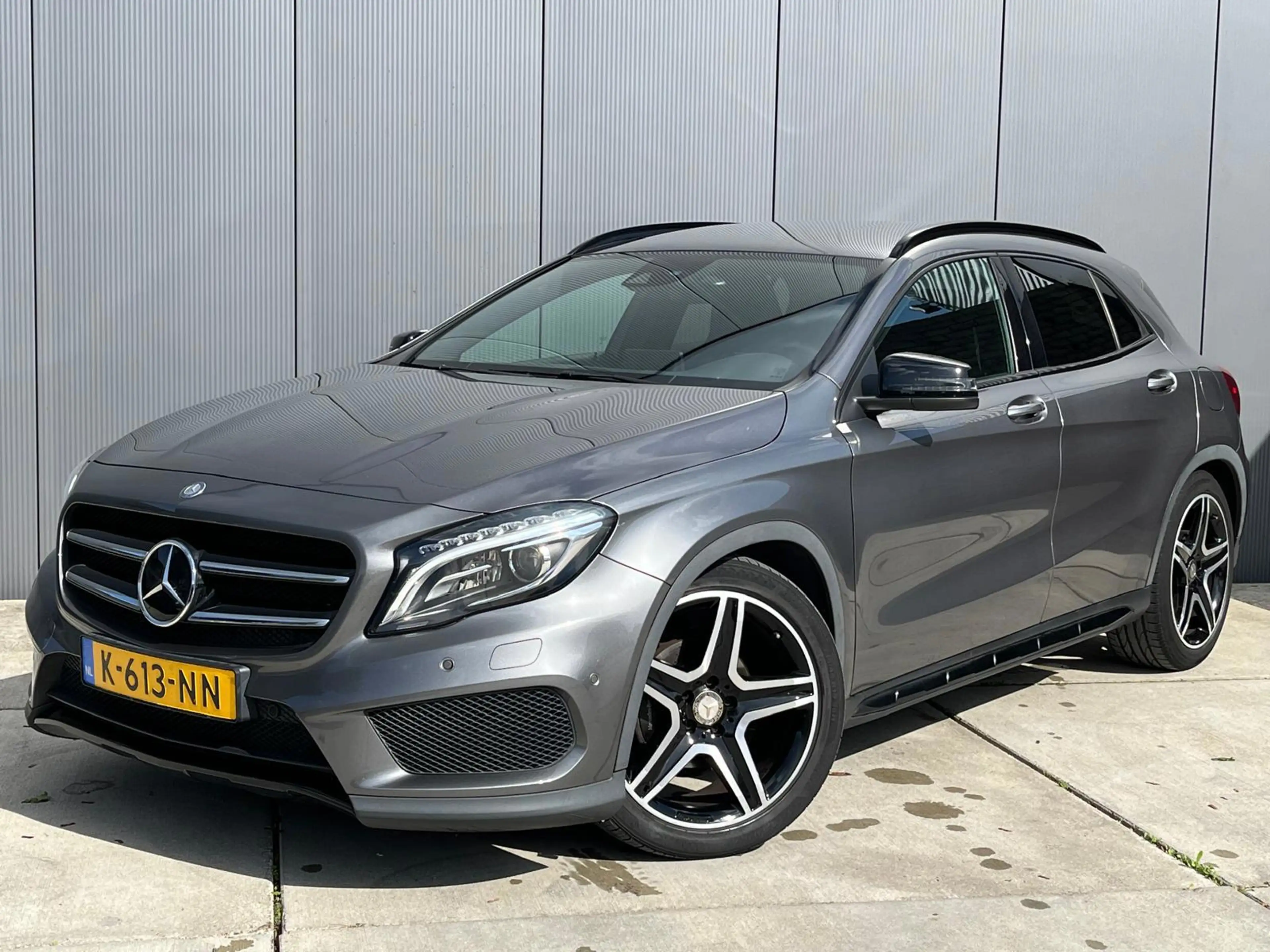 Mercedes-Benz GLA 180 Prestige AMG Automaat | Adaptive Cruise Control |