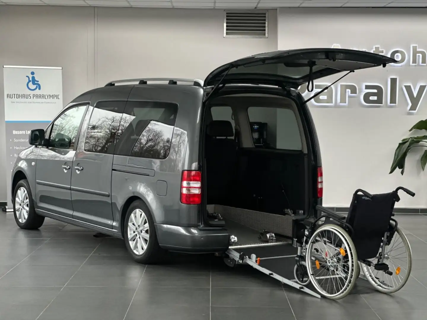 Volkswagen Caddy Maxi Highline TDI Behindertengerecht-Rampe Grau - 1