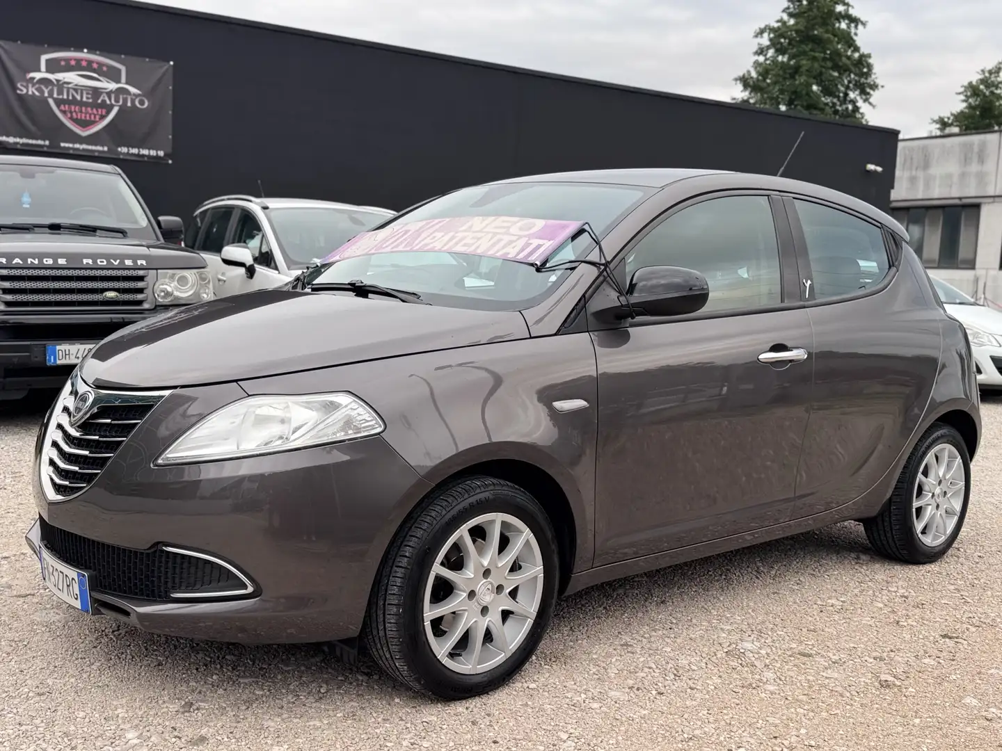 Lancia Ypsilon 1.2 Benzina 69cv Platinum - Eu 5b Neopatentati Marrone - 1